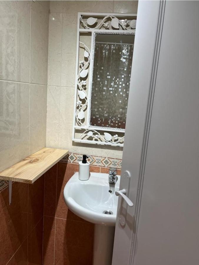 Precioso Apartamento Soleado, Recien Amueblado En Gijón Esterno foto